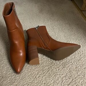 Women's Pointed Toe Block Heel Ankle Boots - Chestnut